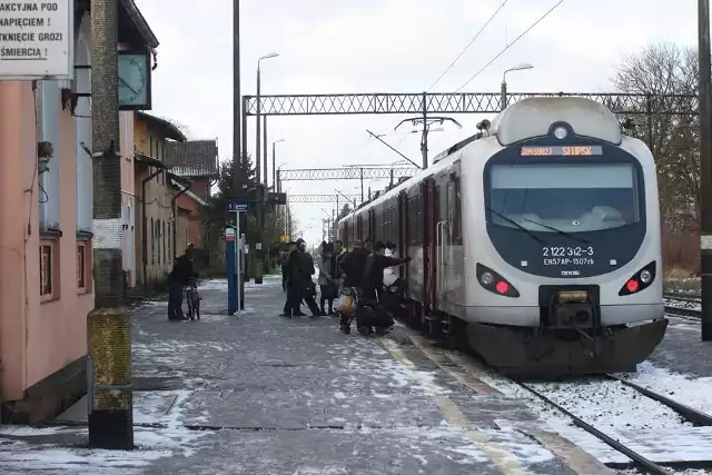 W ramach modernizacji linii kolejowej nr 202 na stacji w Potęgowe ma powstać tunel pod torami (zdjęcie archiwalne)