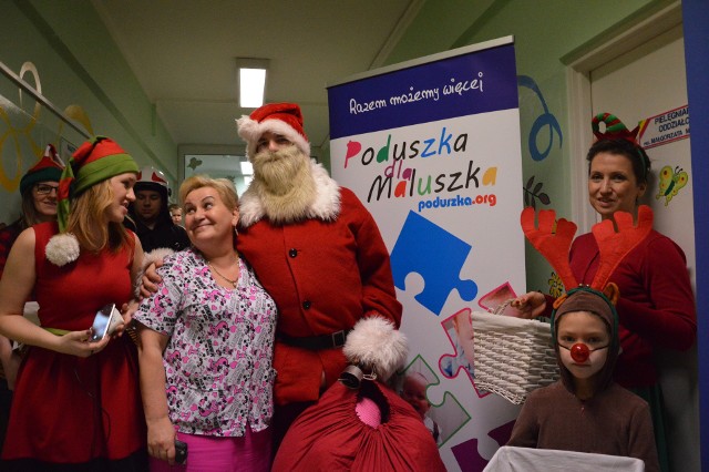 W ubiegłym roku po raz siódmy ekipa św. Mikołaja pojawiła się z prezentami dla najmłodszych pacjentów Szpitala Powiatowego w Oświęcimiu