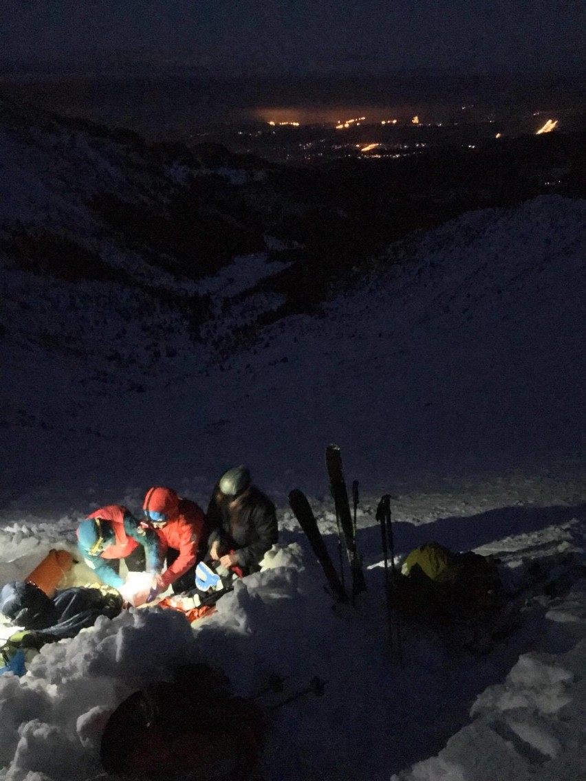 Tatry. Ratownicy TOPR w Żlebie Kulczyńskiego ratowali dwójkę turystów [ZDJĘCIA]