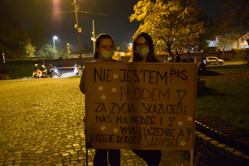 Strajk kobiet w Świętochłowicach - wtorek 27 października