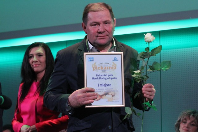 Marek Maciąg, właściciel Piekarni Lipnik, odebrał na gali w Kielcach nagrodę dla najlepszej piekarni 2015 roku w powiecie opatowskim.