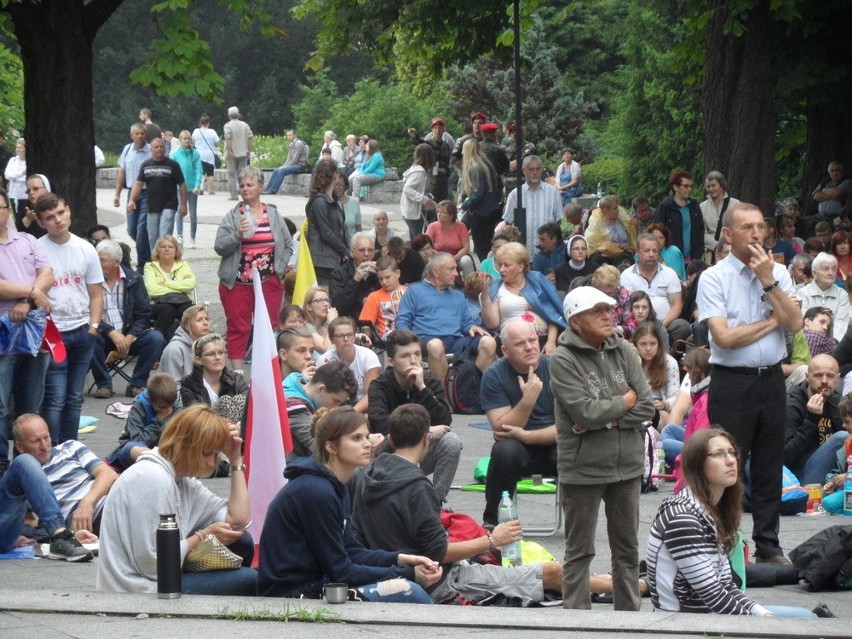 Częstochowa ŚDM 2016. Z każdą minutą przybywa pielgrzymów