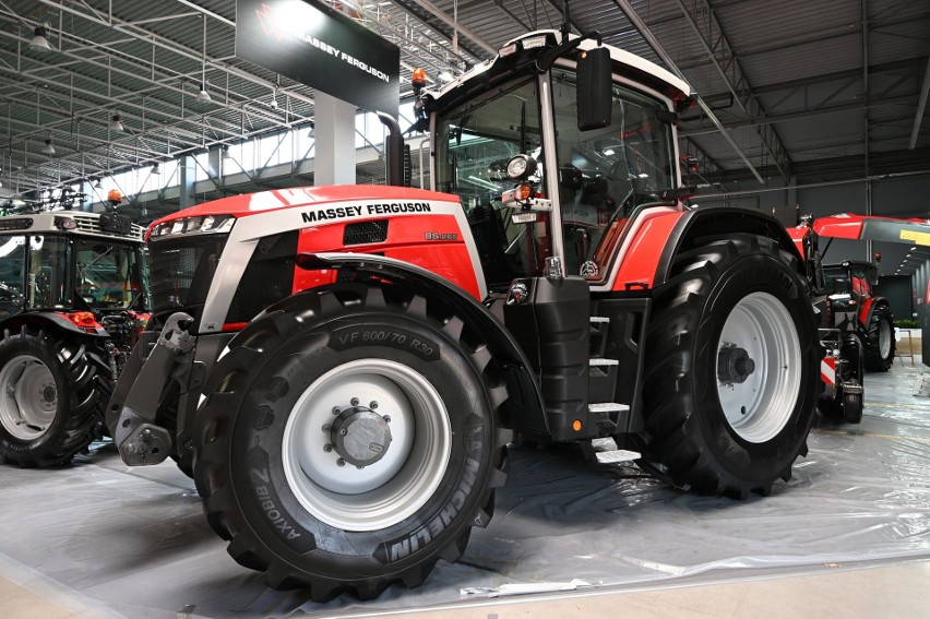 Massey Ferguson 8S.265