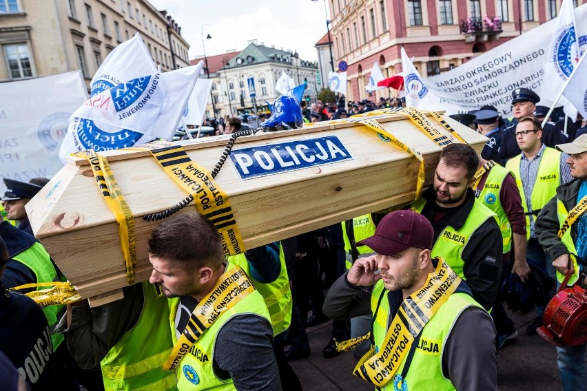 Protest służb mundurowych w Warszawie 2.10.2018