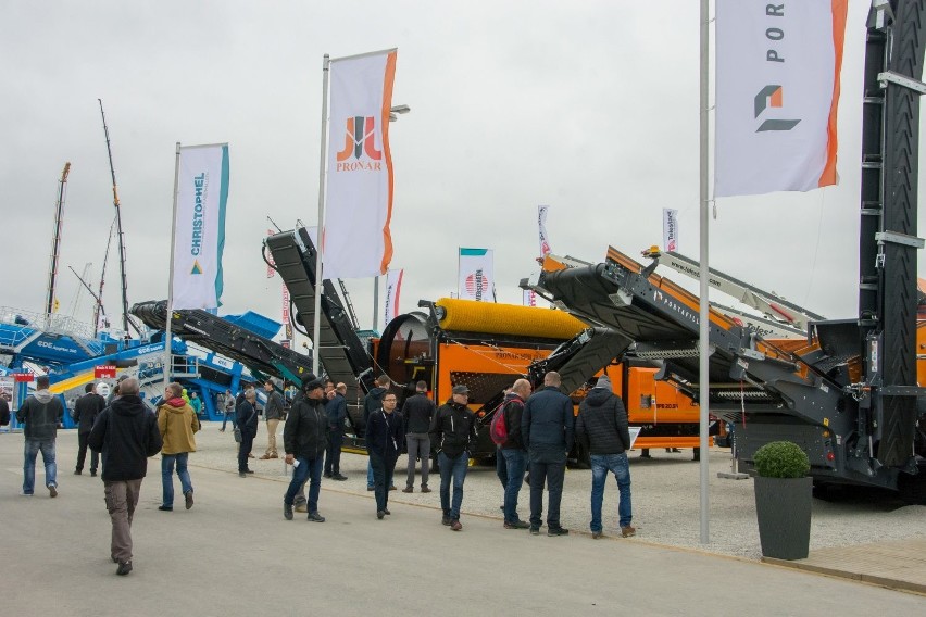 Pronar wspólnie z niemieckimi dilerami zaprezentował się na targach Bauma w Monachium. Co pokazał? (zdjęcia)