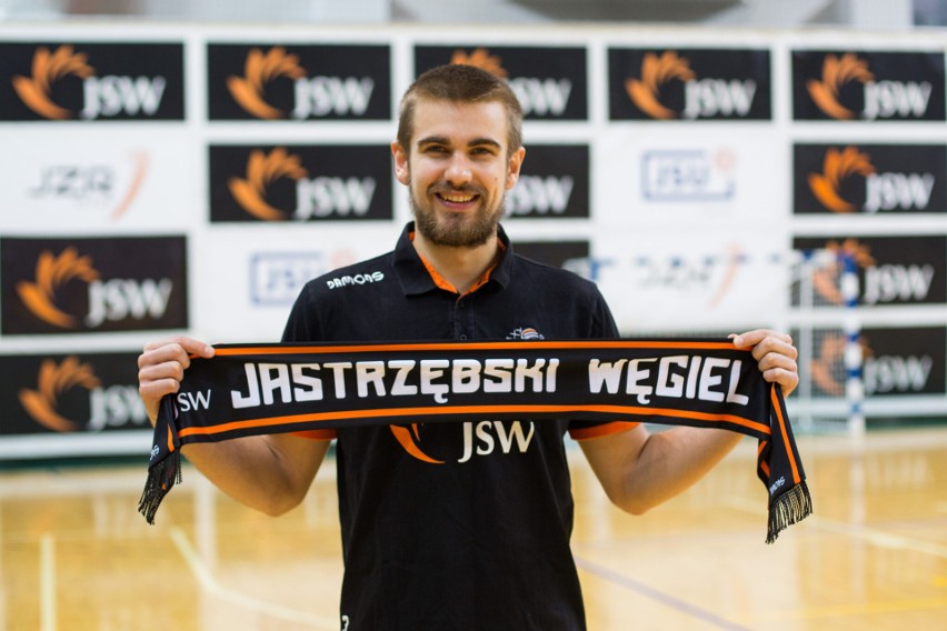 Jakub Popiwczak z Jastrzębskiego Węgla gra na pozycji libero...