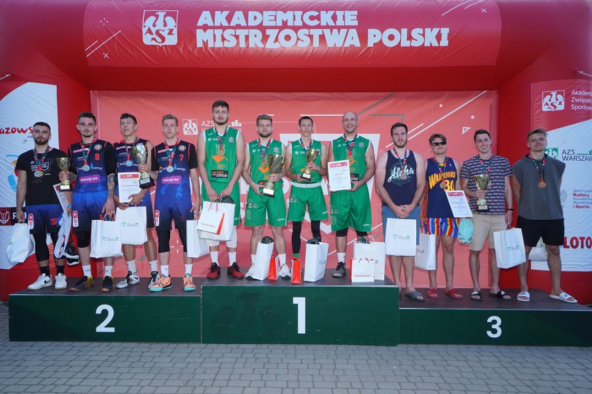 Złoty medal studentów UMCS Lublin w Akademickich Mistrzostwach Polski w koszykówce 3x3