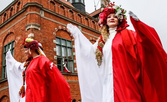 11 listopada to Święto Niepodległości. W Polsce organizowane są liczne atrakcje dla całych rodzin. Zobacz, na jakie wydarzenia warto się wybrać