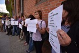 Toruń: Radni z laurką dla prezydenta, mieszkańcy Winnicy z transparentami