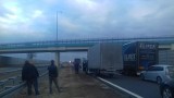 Wypadek na autostradzie A2 w kierunku Warszawy. Korki, utrudnienia w ruchu na A2 