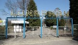 Lunapark jeszcze się nie wyprowadził!