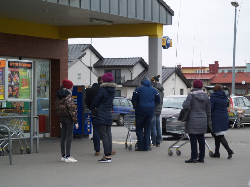 Ostrołęka. Sklepy - godziny otwarcia. Zmiany godzin otwarcia Lidla od 20.04.2020