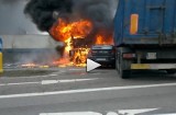 Wypadek w Tychach na DK 44. Pożar ciężarówki i samochodu osobowewgo [NOWE ZDJĘCIA]
