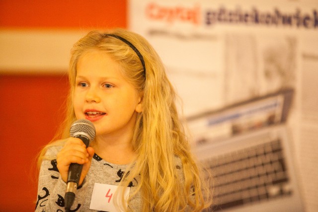 Ośmioletnia Aleksandra Zamachowska wykonała piosenkę z repertuaru Sylwii Grzeszczak „Tamta dziewczyna”.