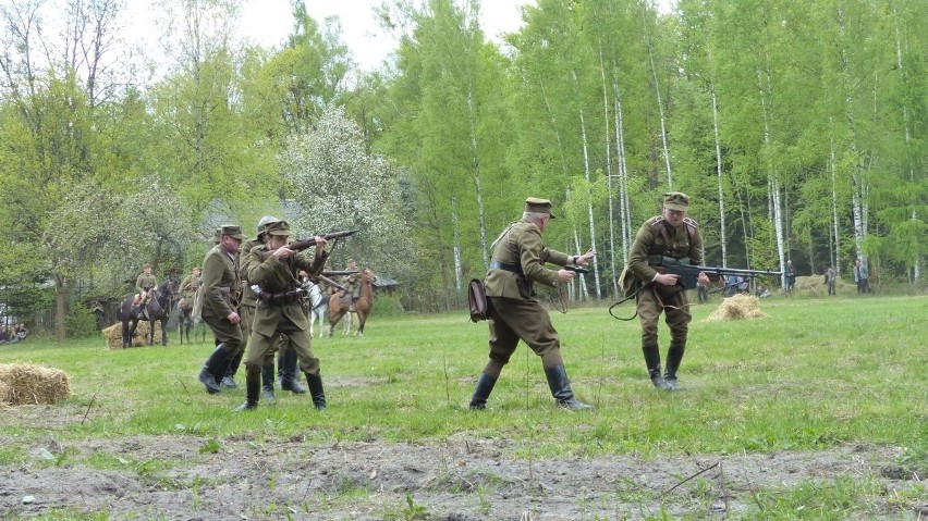 Wielki piknik kawaleryjski w gminie Bliżyn z setkami turystów 