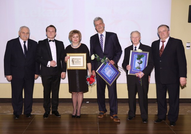 Wiceburmistrz Pińczowa Marek Zatorski, poseł Dominik Tarczyński, lekarze Monika Chmiel-Głogowiec, Włodzimierz Śliwiński, Alojzy Herzyk, przewodniczący sejmiku Tadeusz Kowalczyk.