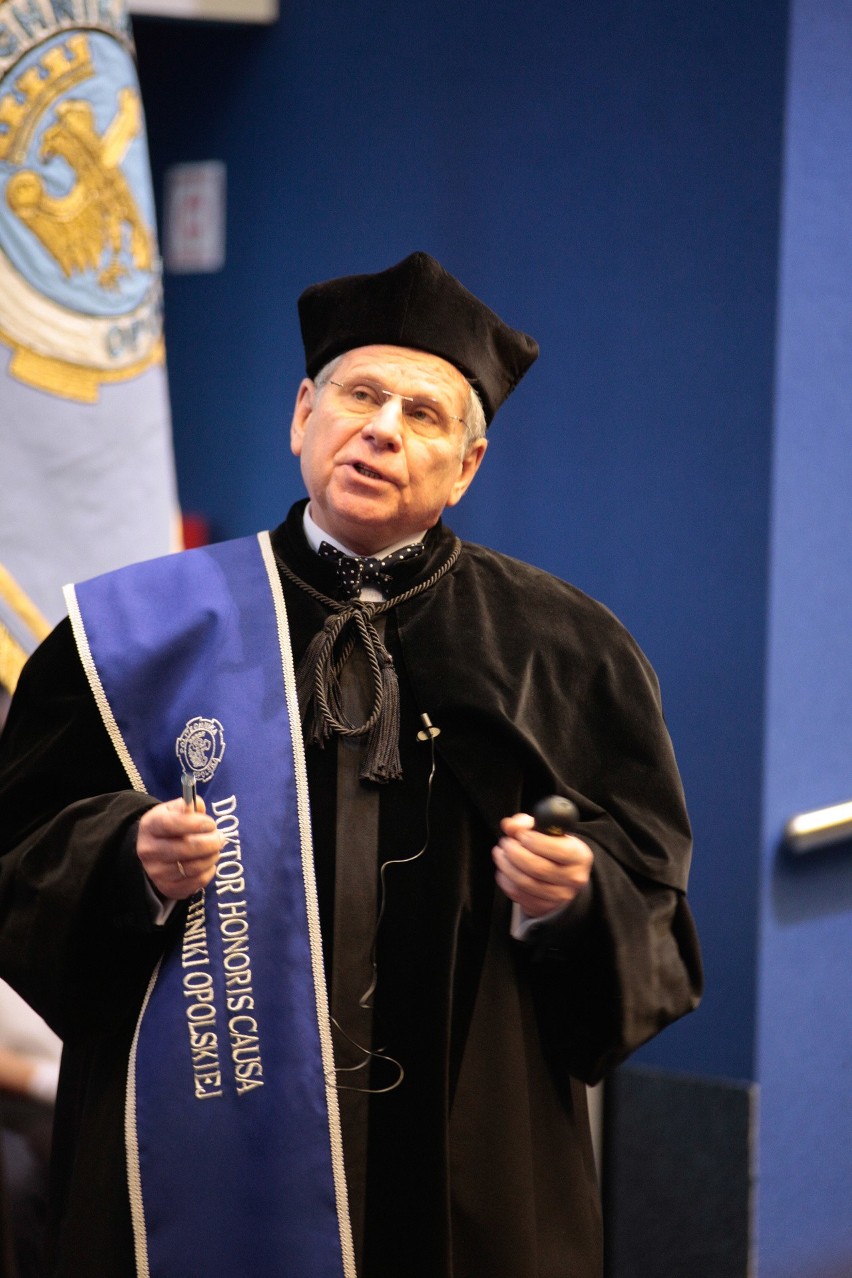 Prof. Janusz Mroczka został doktorem honoris causa...