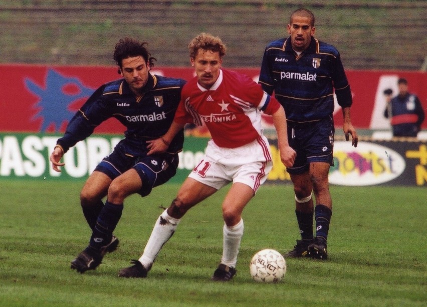 Tomasz Kulawik w meczu z Parmą (1998)