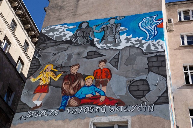We Wrocławiu powstał wyjątkowy mural pt. „Jeszcze wyrosną skrzydła aniołom z Nadodrza”, znajduje się w podwórku przy ul. Kaszubskiej 3
