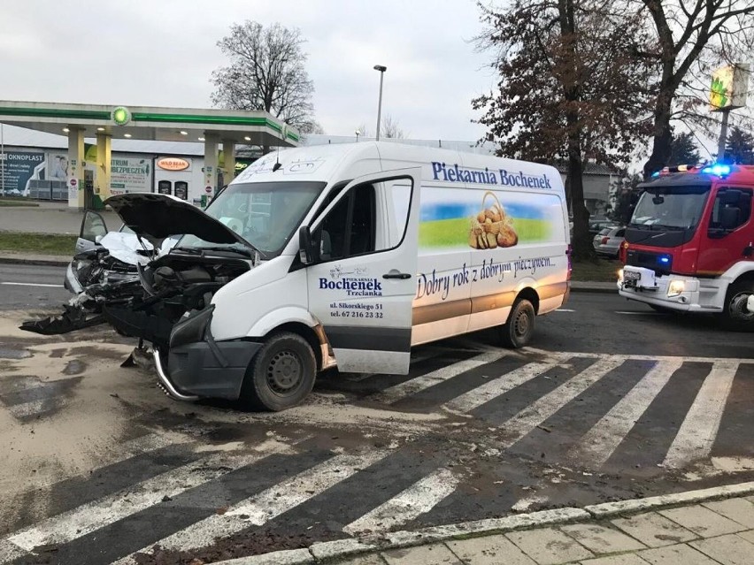 Wypadek na skrzyżowaniu ulic Powstańców Wielkopolskich i...