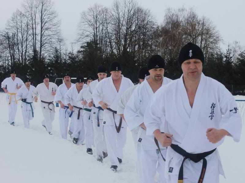 Zimowe treningi Leżajskiego Klubu Kyokushin Karate