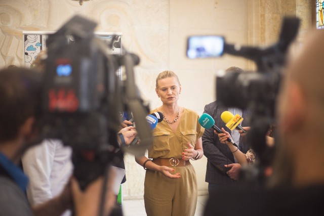 Marta Makuch, wiceprezydent Słupska, zwołała nadzwyczajną konferencje prasową, na której odniosła się do decyzji Rady Ministrów