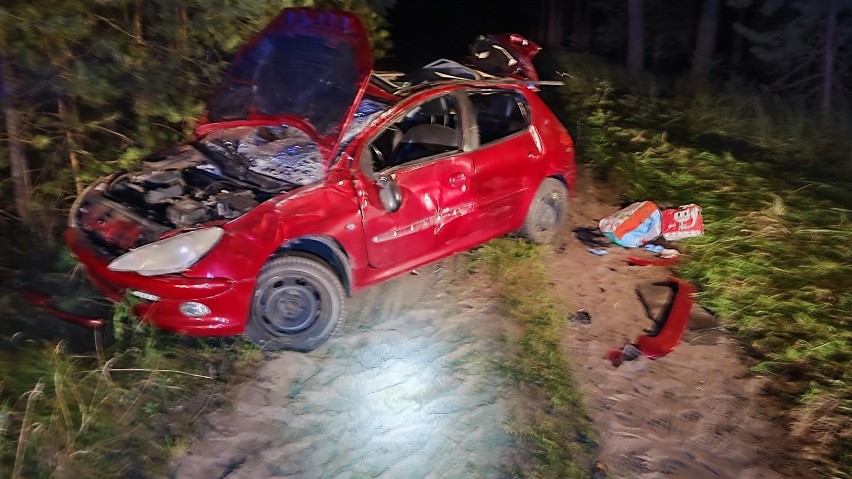 Wypadek w miejscowości Miedzno w pow. świeckim. Samochód...