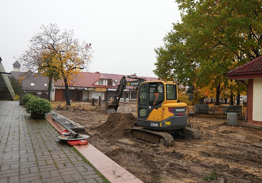 Trwają prace przebudowy Rynku w Supraślu.