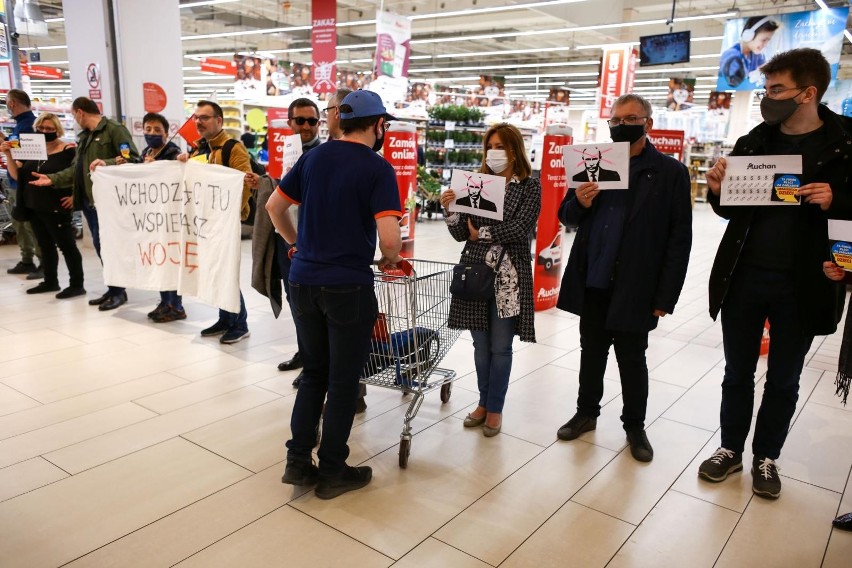 Pod sklepem Auchana w krakowskiej Galerii Bronowice odbył...