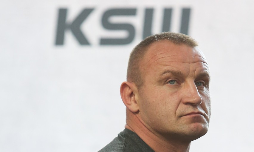 KSW 35 w Ergo Arenie. Pudzianowski: Teraz możemy iść na piwo, ale potem będziemy się lać! [WIDEO]