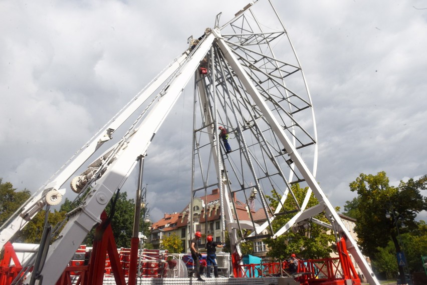 Lunapark, który w czasie Winobrania cieszył gości opuszcza...