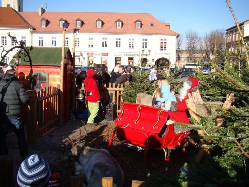 Długie kolejki do św. Mikołaja ustawiały się na Rynku w Oświęcimiu