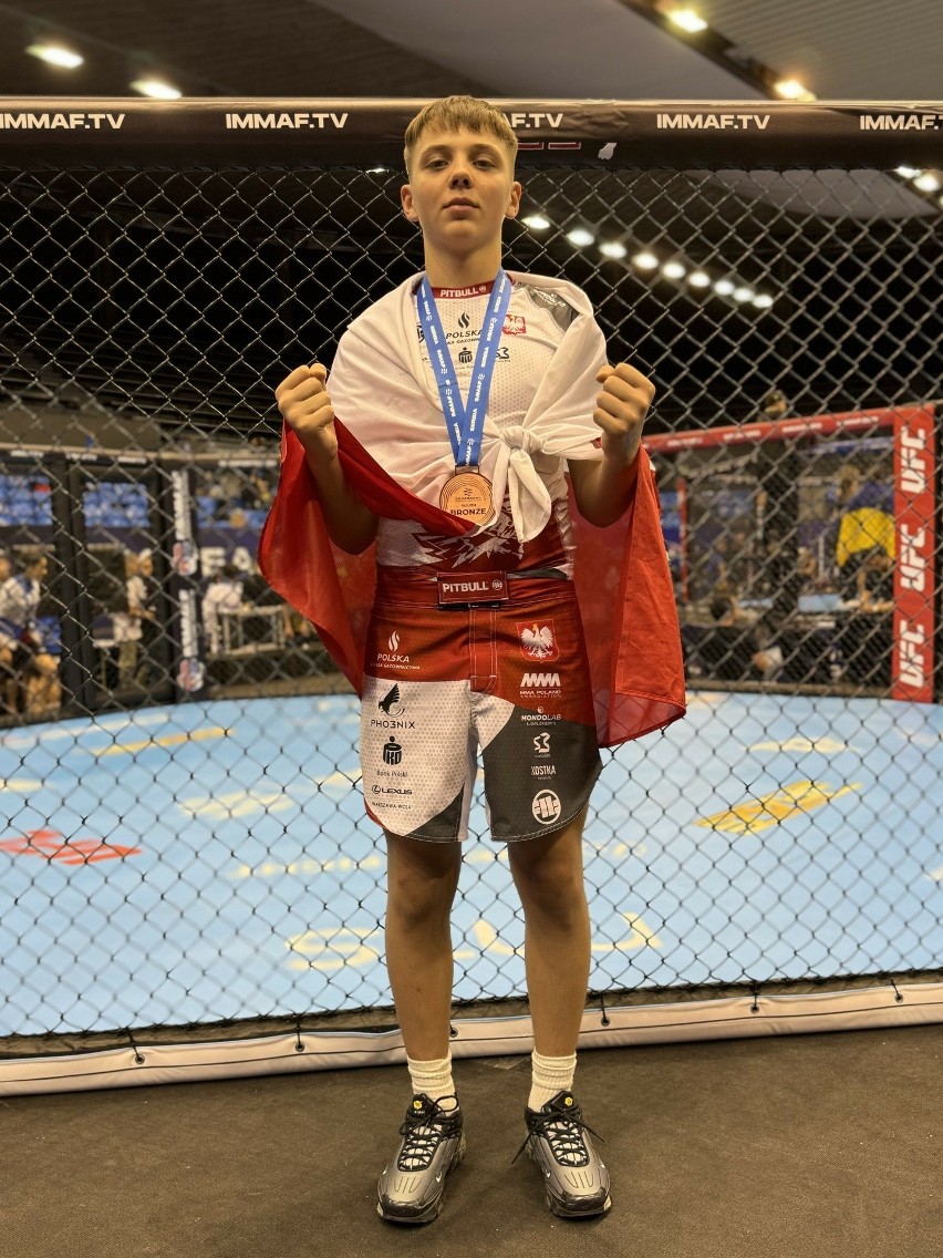 Radomianin sięgnął po brązowy medal Młodzieżowych Mistrzostw Europy w formule MMA. Zawody odbyły się w Belgradzie
