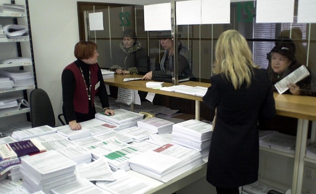 W urzędach skarbowych, tak jak w US nr 1 przy ul. Drzymały w Szczecinie, nie ma kolejek. Zwrot nadpłaconego podatku można otrzymać nawet w ciągu dwóch tygodni.