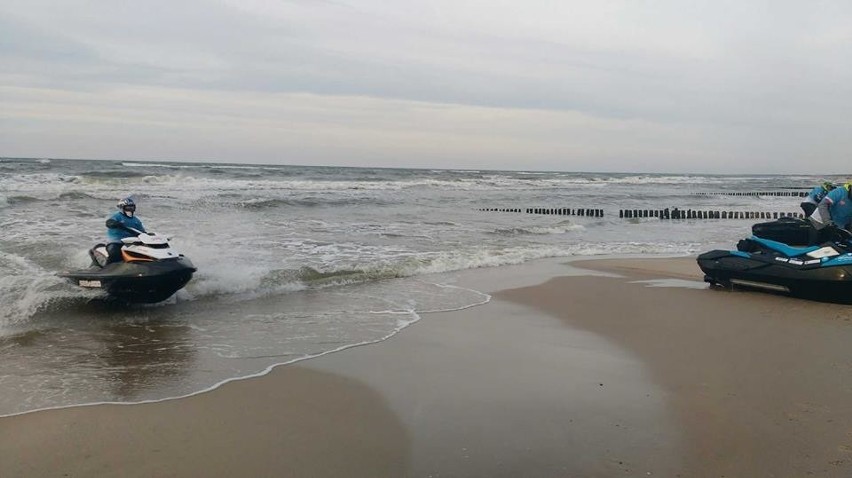 Płyniemy Polsko: Rybniczanie pokonali wzburzone morze