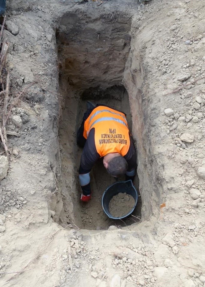 IPN odnalazł dwa szkielety na cmentarzu na Dołach