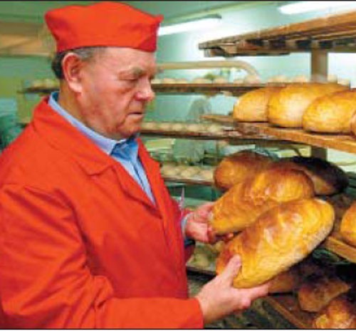 Ludzie już teraz narzekają, że chleb jest drogi. Ale będzie jeszcze droższy &#8211; mówi WacławChodkowski z piekarni &#8222;Drzewiańska&#8221; w Koszalinie.