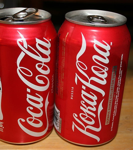 W puszkach Coca-Coli znaleziono ludzkie odchody - jest śledztwo
