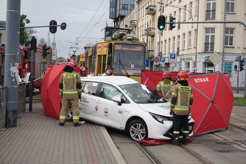 - Najbardziej prawdopodobna wydaje się hipoteza, że kierowca...