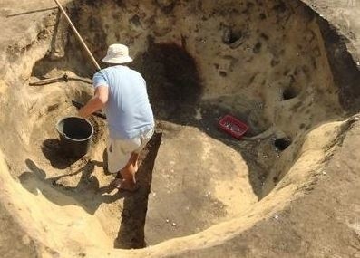Odkrycie archeologiczne w Pełczyskach. Odkopano piec i złote ozdoby