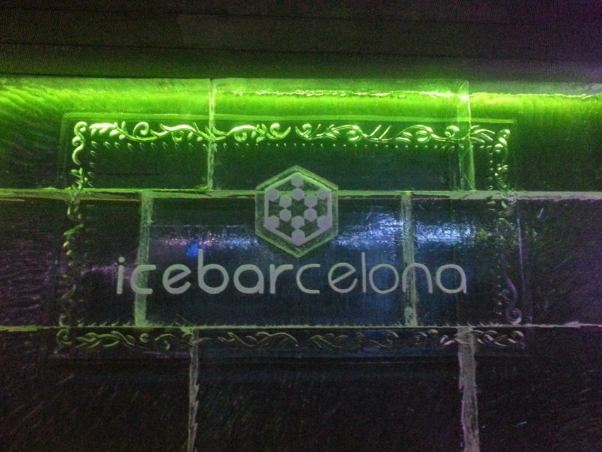 Przy plaży El Somorrostro w Barcelonie działa Icebarcelona,...