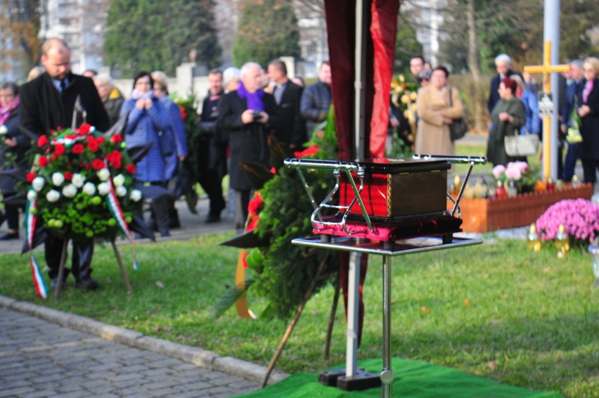 Kraków. Ostatnia droga wybitnego historyka. Prof. Wyrozumski spoczął na cmentarzu Rakowickim