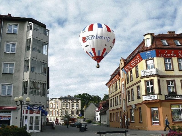 Balon na ogrzane powietrze nad szczecinecką redakcją "Głosu&#8221; podczas ubiegłorocznego festiwalu balonowego. W tym roku impreza będzie miała jeszcze większy rozmach.