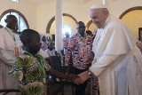 Pielgrzymka papieża do DR Konga. "Boga należy szukać i miłować w ubogich"