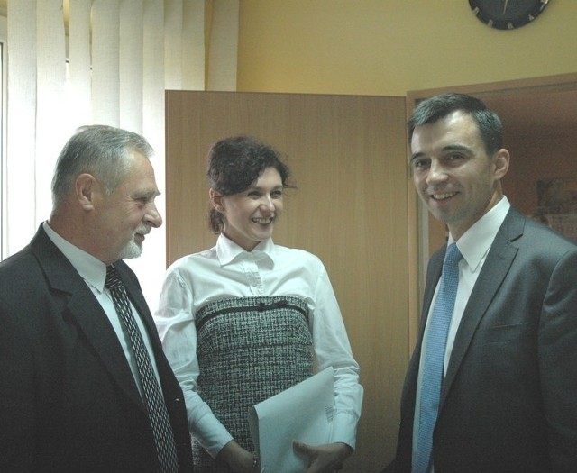 Rafael Rokaszewicz (z prawej), Magdalena Tazbir - Suchocka i Zbigniew Sienkiewicz opowiedzieli na konferencji o przygotowaniach do wyborów
