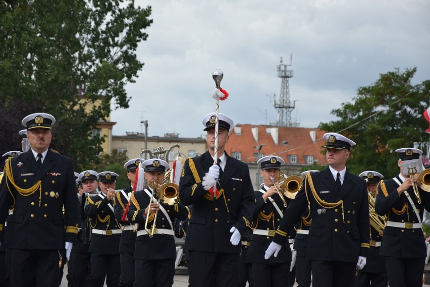 Święto Wojska Polskiego. Gdynia oddała hołd żołnierzom Rzeczpospolitej ZDJĘCIA