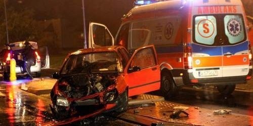 Kierowca renault, który spowodował w piątek wypadek w Tarnobrzegu, nie ma prawa jazdy.