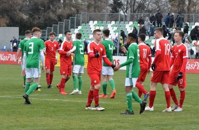 Reprezentacja Polski do lat 17 rozegra w Swarzędzu trzy spotkania w ramach Elite Round. 25 marca z Walią, 28 z Czarnogórą i 31 z Włochami.