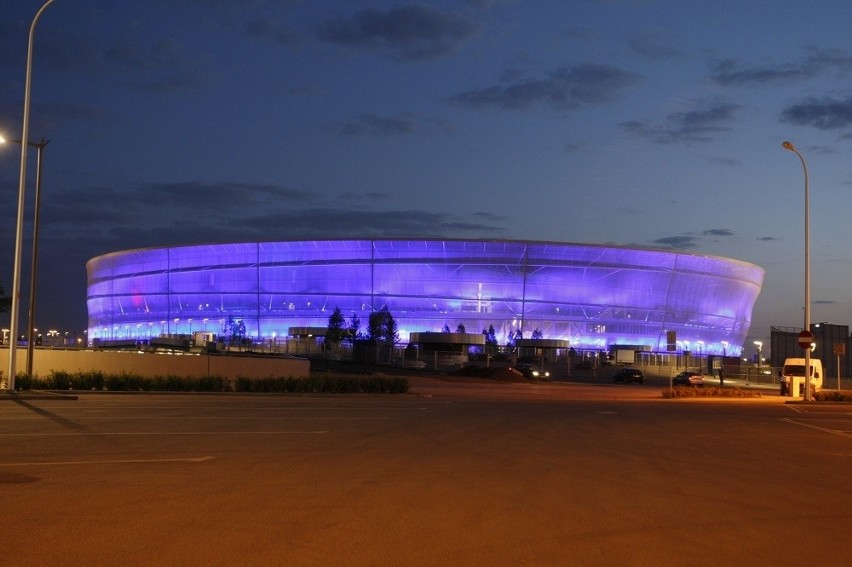 Iluminacja Stadionu Miejskiego we Wrocławiu