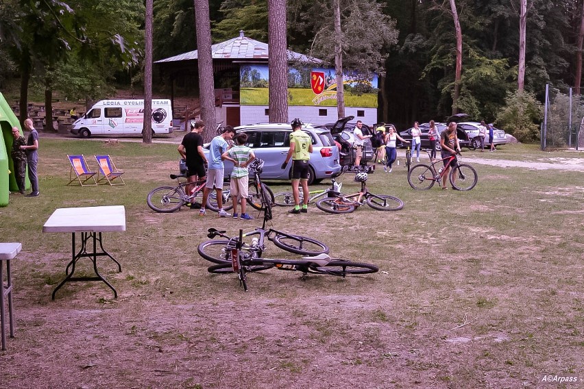 Legia MTB Maraton w Garbatce-Letnisko. Bartłomiej Grudny, Marcin Reszke i Magdalena Jańczak zwycięzcami